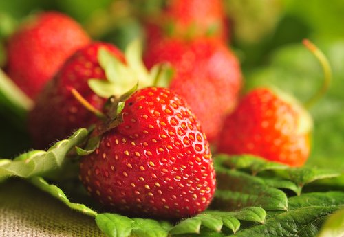 Healthy Reasons to Eat Strawberries