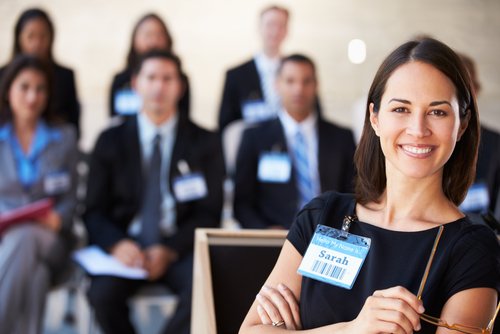 Signs of a Confident Public Speaker