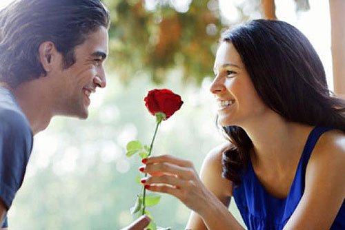 A Guy Reveals the First-Date Red Flags That Can Scare Dudes Away