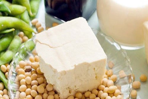 Breast cancer reoccurrence is prevented by soy foods