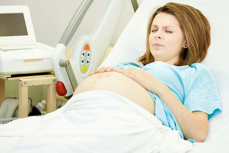 5 Things You Should Bring to the Delivery Room but Might Not Think About