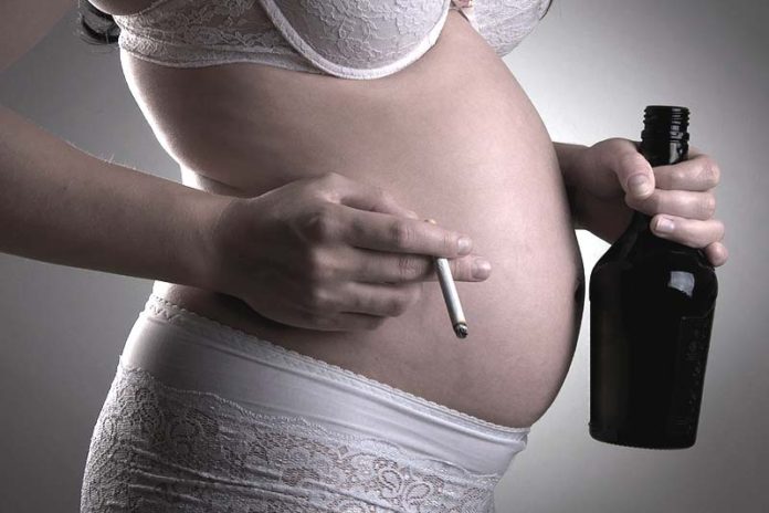 5 common pregnancy bloopers and how to dodge them 5 common pregnancy bloopers and how to dodge them, precautions during pregnancy in hindi, pregnancy precautions month by month, precautions during early pregnancy to avoid miscarriage, precaution during pregnancy month wise, first month of pregnancy diet, precautions during pregnancy 2nd trimester, precautions during pregnancy 2nd month, precautions during early pregnancy week by week,