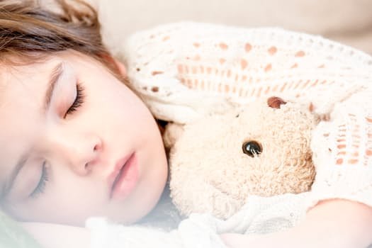 Regular Bedtimes for Children May be Protective Against Obesity, bedtime chart based on age, bedtime chart by age, bedtime for 7 year old, average bedtime for adults, average bedtime for 8 year old, average bedtime by age adults, sleep calculator for kids, what time should a 13 year old go to bed,