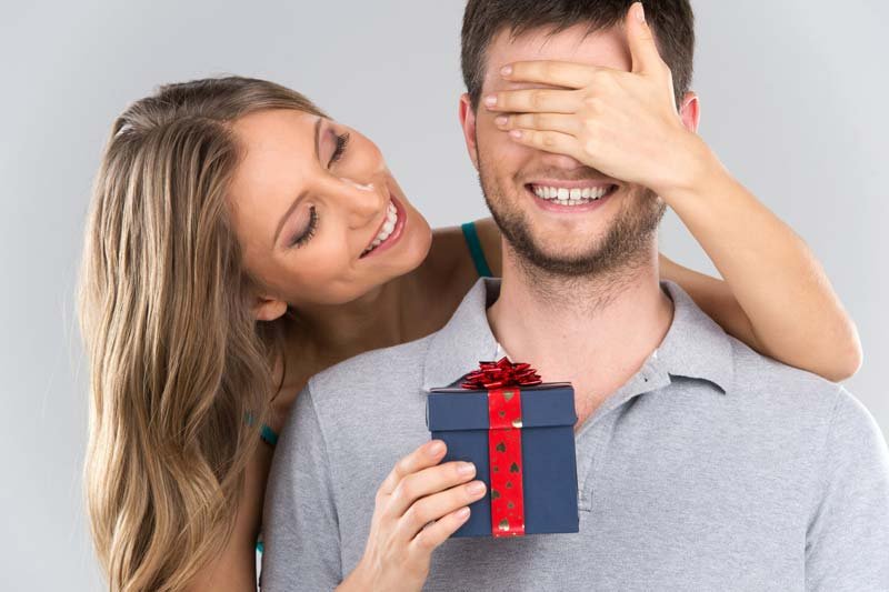 Few Unusual Gift Ideas For Your Man, best gift for husband birthday, unique gift ideas for husband, birthday gifts for husband who has everything, unique birthday gifts for husband, creative gift ideas for husband birthday, romantic gifts for husband, gift for husband on anniversary, romantic birthday gifts for husband,