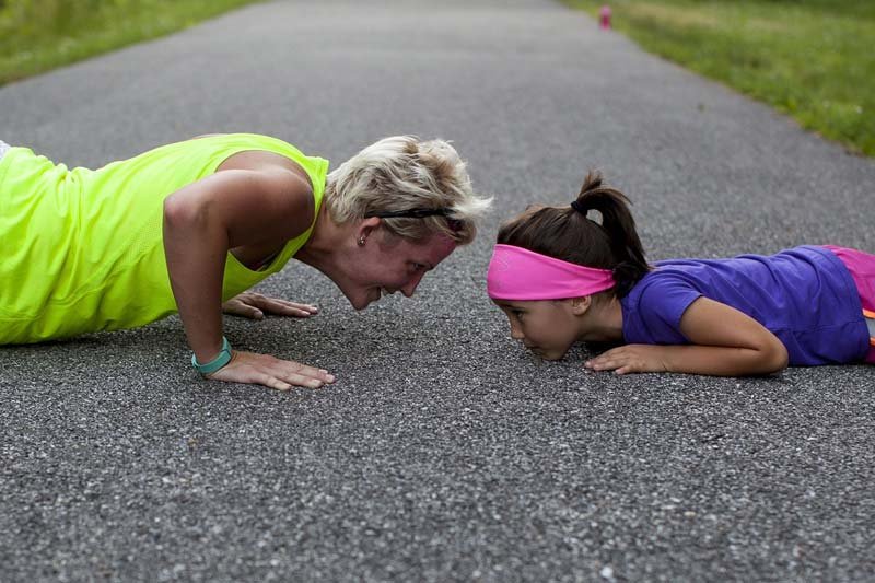 8 Tips from Fit Mom Bloggers on Finding Time for Exercise, how to find time to exercise with a busy schedule, working mom fitness blog, stay at home mom workout schedule, gym schedule for working mom, working moms when do you exercise, workouts for moms with toddlers, moms and fitness, new mom exercise plan,