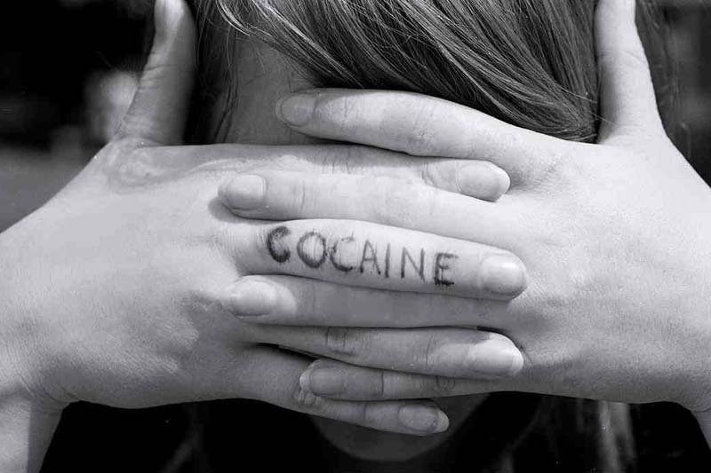 3 Tips for a Cocaine Addiction Intervention that isn't Horrible