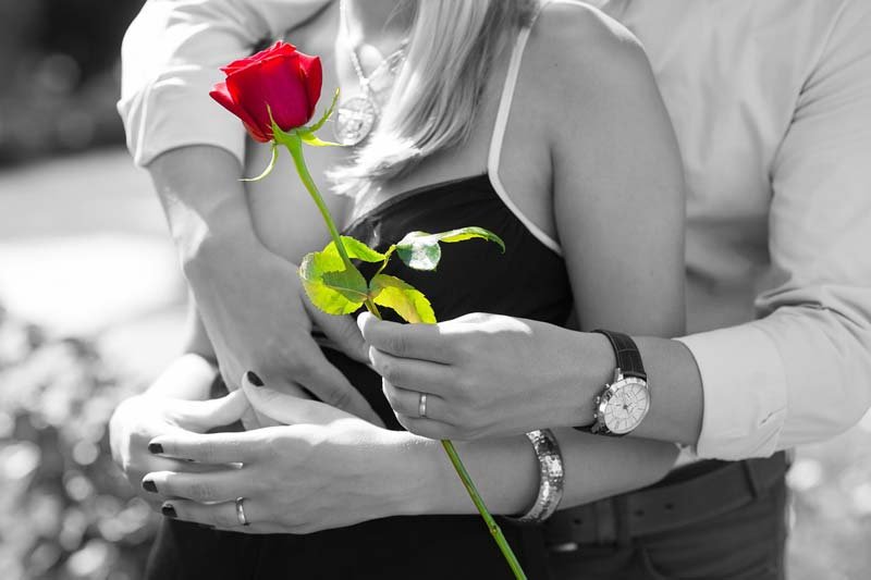 Make a strong Relationship by Sending Roses that last forever to Your Loved Ones!