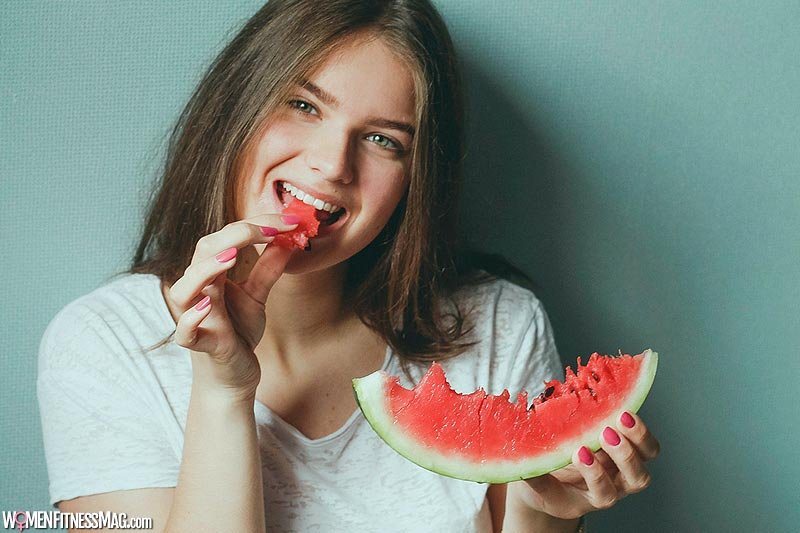 Which Food and Drinks Should You Avoid to Improve Your Oral Health?