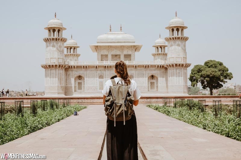 Sightseeing in Agra