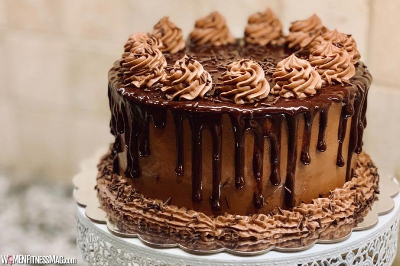 Delight Your Mood with These 4 Delicious and Tempting Cakes