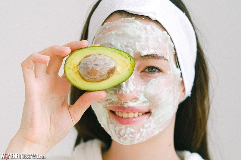 How to Give Yourself a DIY Facial