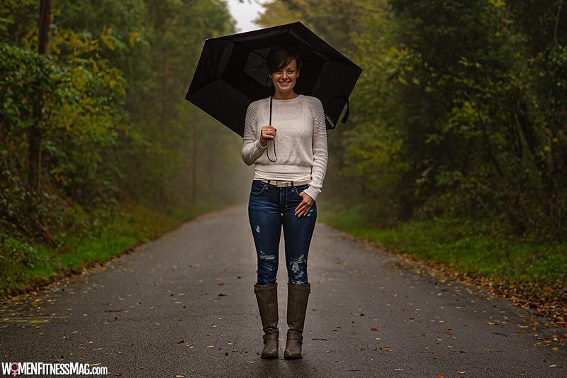 How To Keep Yourself Dry In The Rainy Season