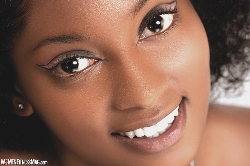 Smile Like a Queen With Professional Teeth Whitening Services