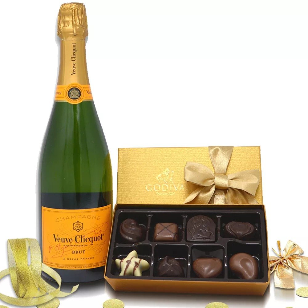 Veuve Clicquot Brut & Godiva 8-Pc. Chocolate Box from Wine & Champagne Gifts