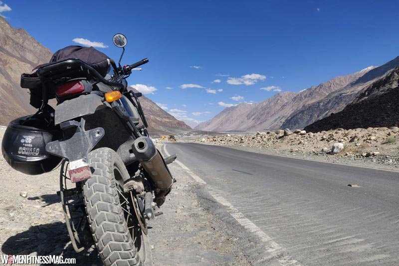 Find the best season for Leh Ladakh tour packages!